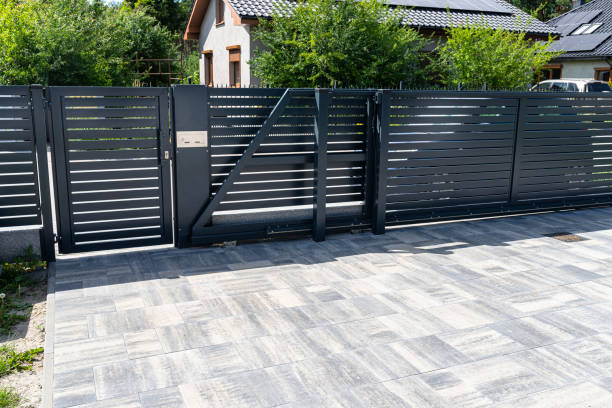 Best Residential Driveway Paver Services  in Chicago Heights, IL